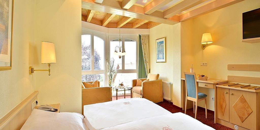 Hotel Zum Weissen Stein Kirchen  Стая снимка