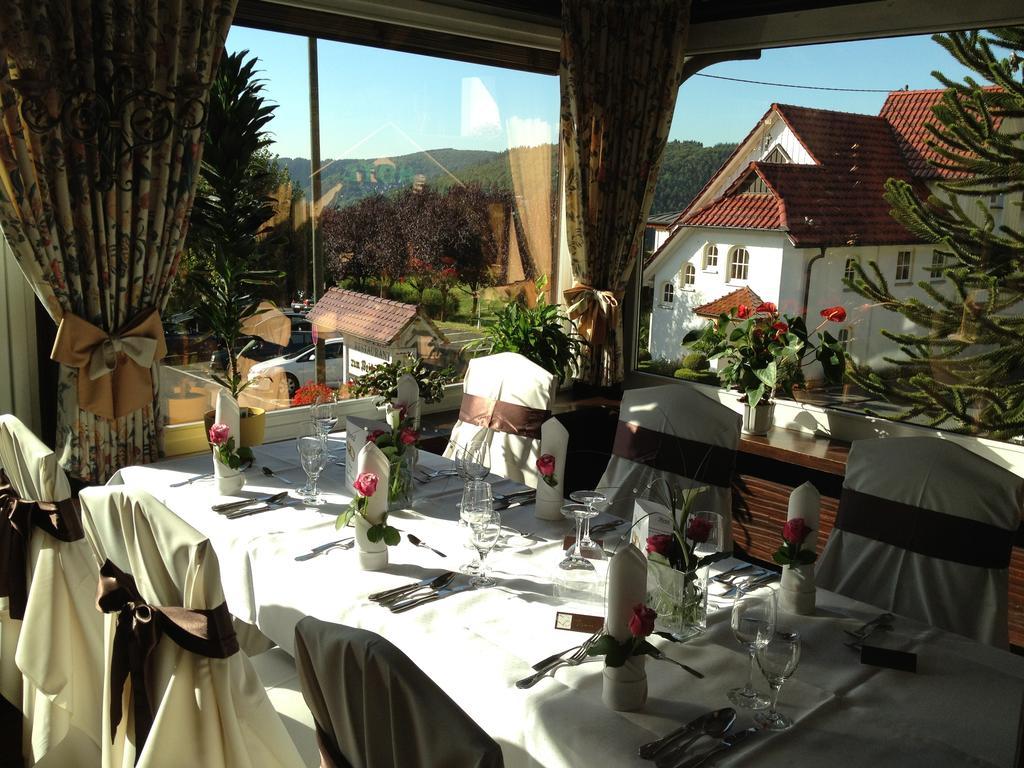 Hotel Zum Weissen Stein Kirchen  Екстериор снимка