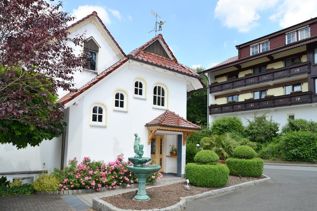 Hotel Zum Weissen Stein Kirchen  Екстериор снимка